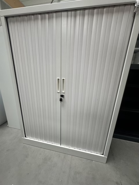 Armoire mi haute